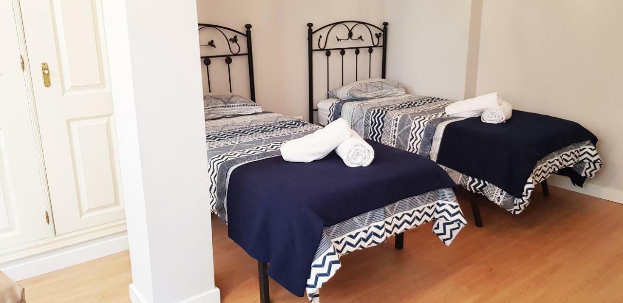 Ferienwohnung Apartamento Duplex Frente Al Mar Paseo Maritimo Torremolinos Exterior foto
