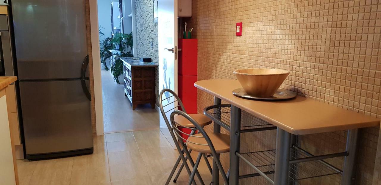 Ferienwohnung Apartamento Duplex Frente Al Mar Paseo Maritimo Torremolinos Exterior foto