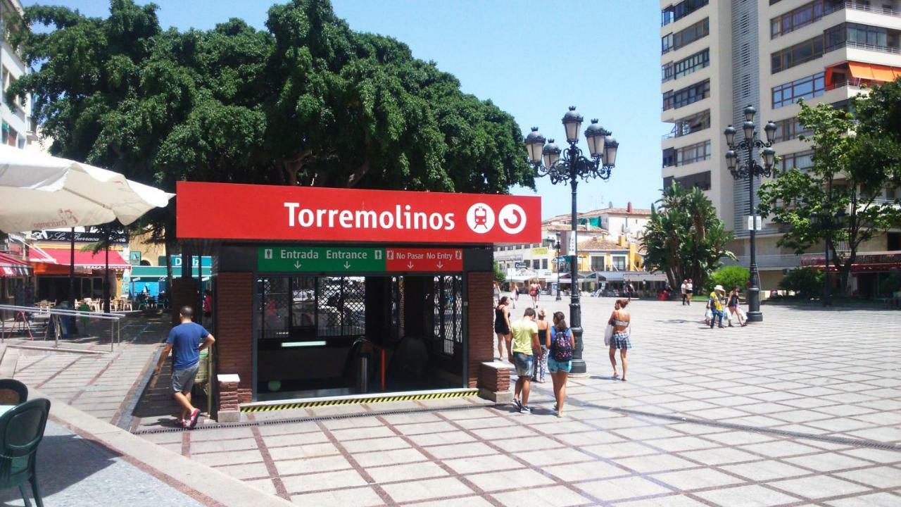 Ferienwohnung Apartamento Duplex Frente Al Mar Paseo Maritimo Torremolinos Exterior foto