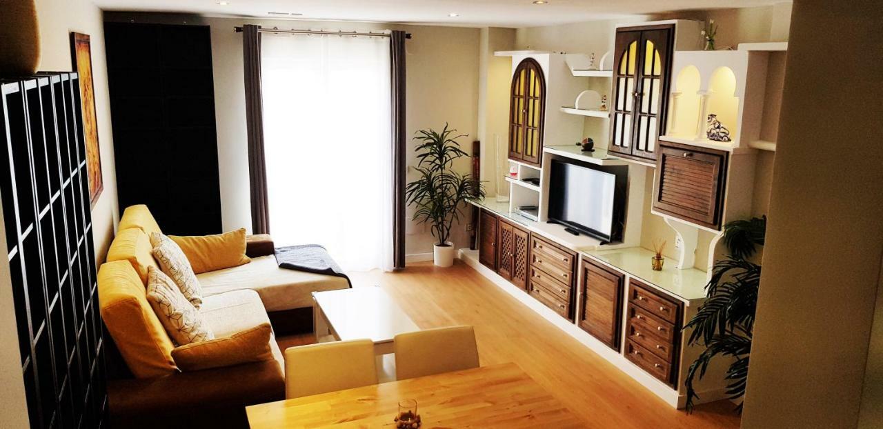 Ferienwohnung Apartamento Duplex Frente Al Mar Paseo Maritimo Torremolinos Exterior foto